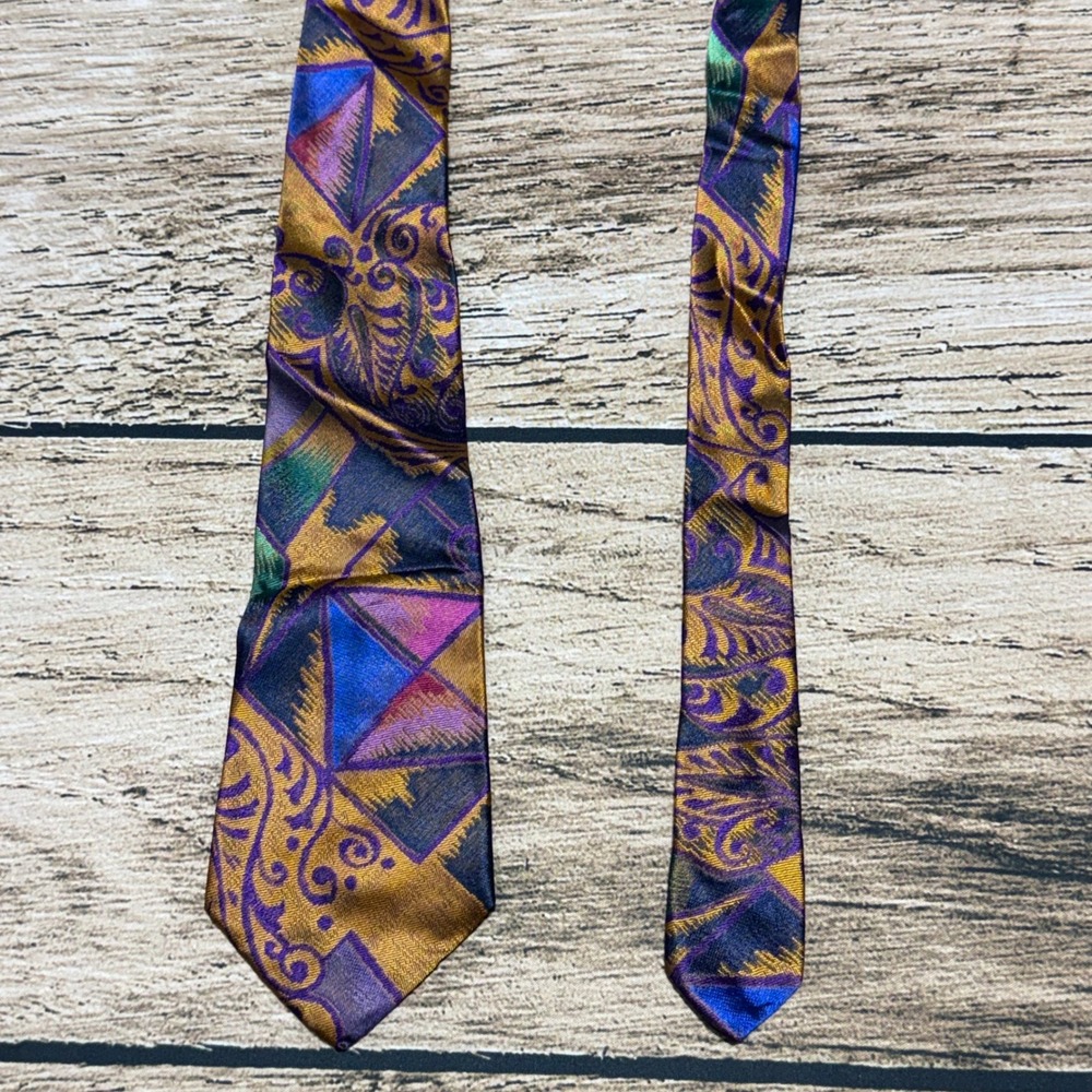 Gianni Versace Necktie Gold Purple Baroque Geometric Silk Vintage Italy Necktie